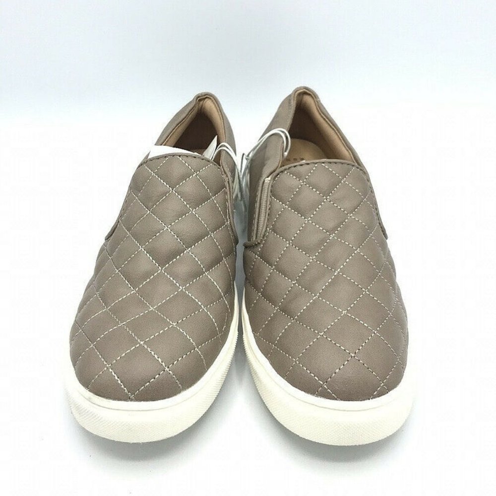 NWT Memory Foam Insole Grey/Tan Sneakers - A New